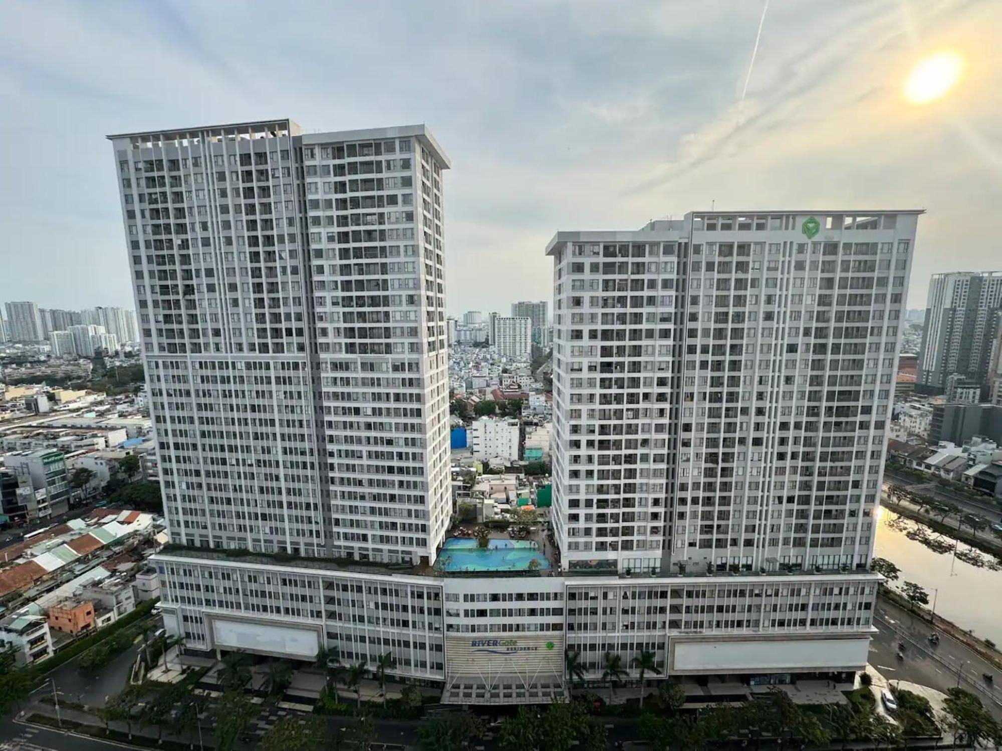 The Rivergate Apartments & Condo Saigon Thành Pho Ho Chí Minh Esterno foto