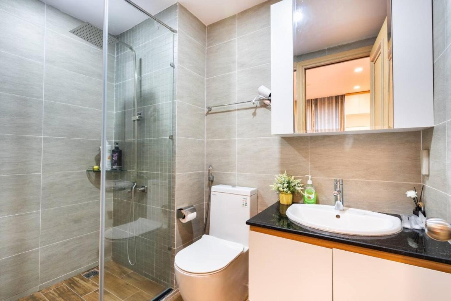 The Rivergate Apartments & Condo Saigon Thành Pho Ho Chí Minh Esterno foto